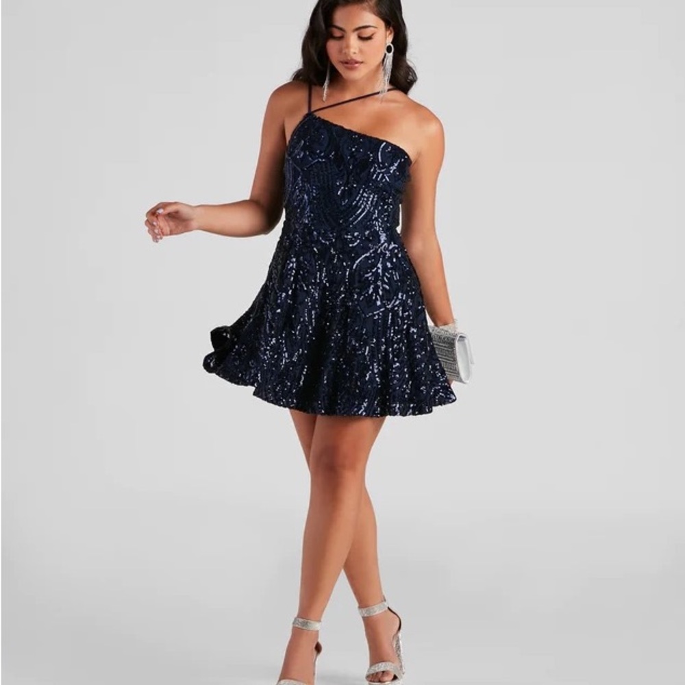 WINDSOR BLUE SEQUINS HOMECOMING MINI DRESS